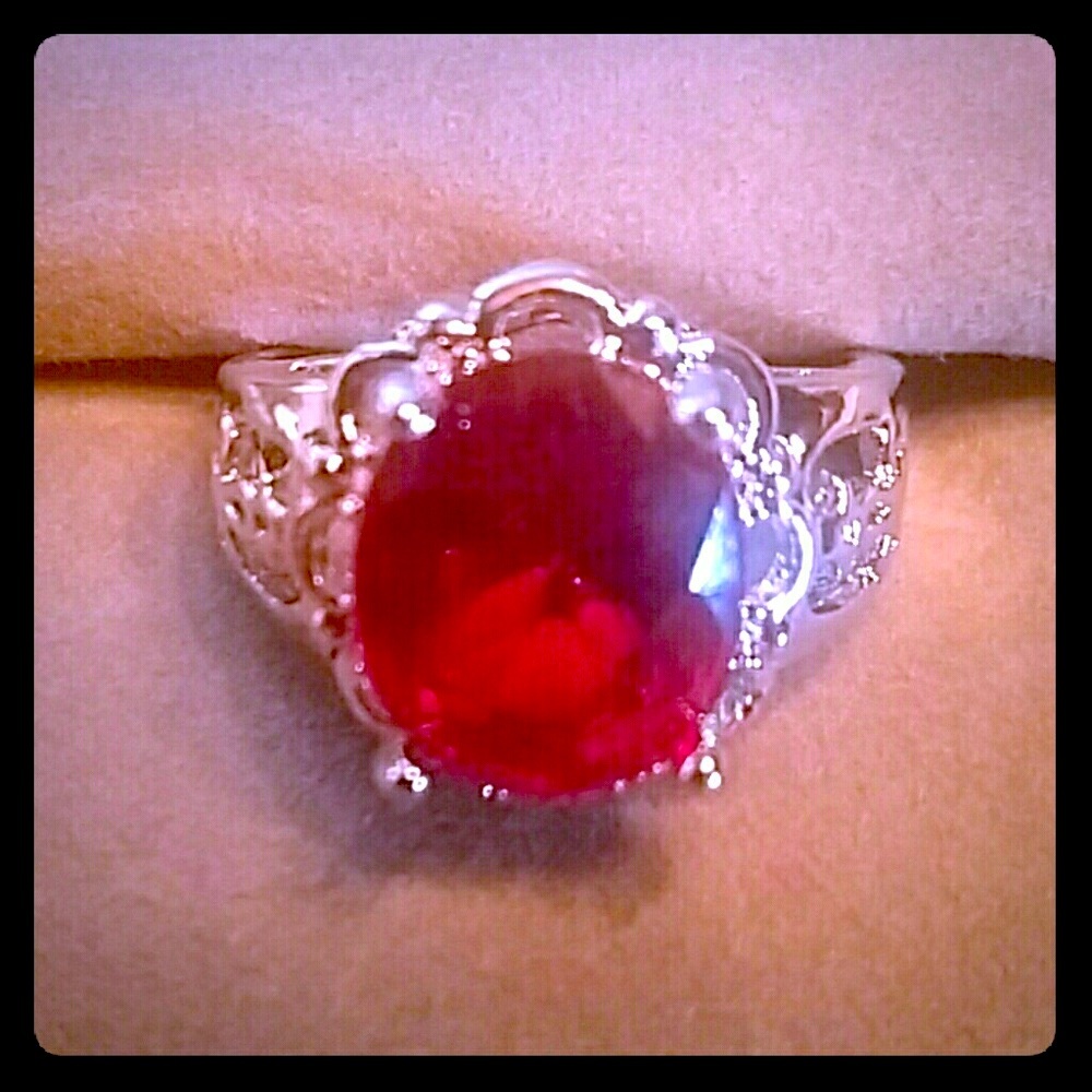 COPY - NEW 925 SILVER RED GEMSTONE FASHION RING,